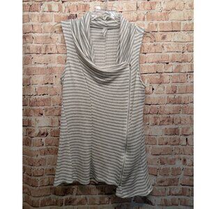 Vanity Top Asymmetrical Zip Front Sleeveless  Size Small